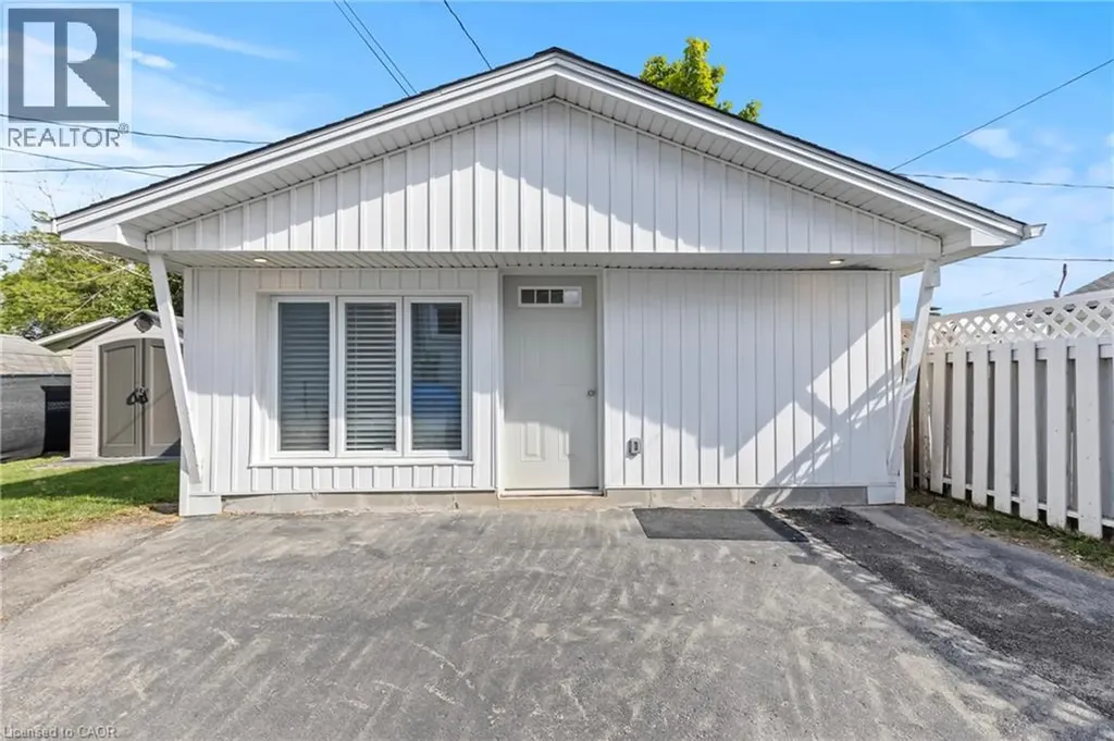 362 Gatfield Avenue Welland ON L3B 5B2