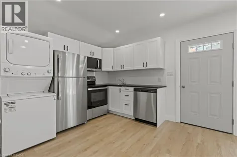 362 Gatfield Avenue Welland ON L3B 5B2