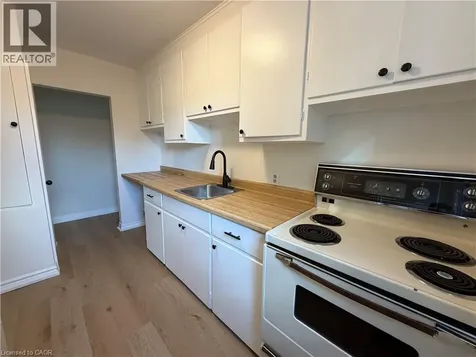 9 Martin Avenue Cambridge ON N1R 3A3
