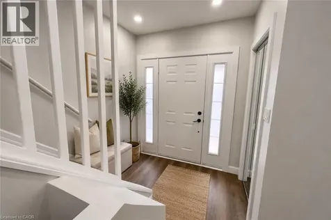 5 Rowanwood Street Hamilton ON L8L 7H1