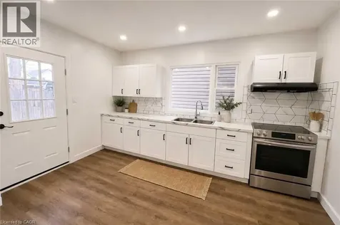 5 Rowanwood Street Hamilton ON L8L 7H1