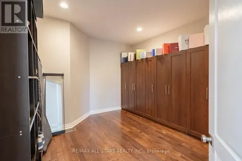 64 Woodbridge Circle Scugog ON L9L 2A9