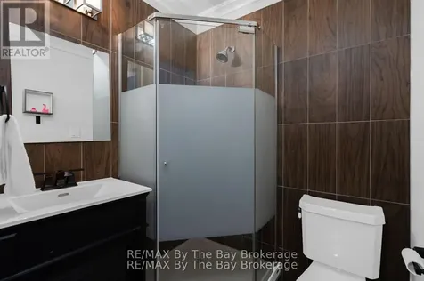 19 Dawson Drive Collingwood ON L9Y 5B4