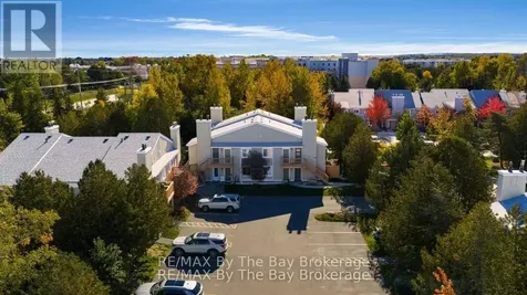 19 Dawson Drive Collingwood ON L9Y 5B4