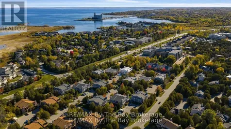 19 Dawson Drive Collingwood ON L9Y 5B4