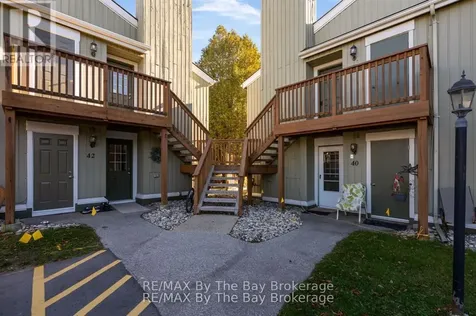 19 Dawson Drive Collingwood ON L9Y 5B4