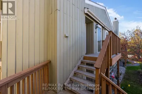 19 Dawson Drive Collingwood ON L9Y 5B4