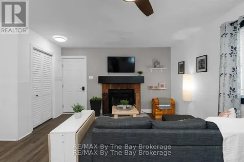 19 Dawson Drive Collingwood ON L9Y 5B4