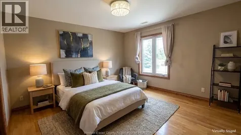 380 Shoreview Circle Windsor ON N8P 1M7