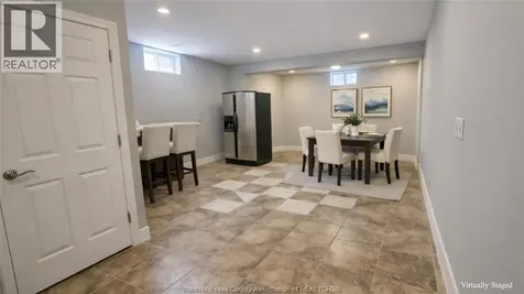 380 Shoreview Circle Windsor ON N8P 1M7