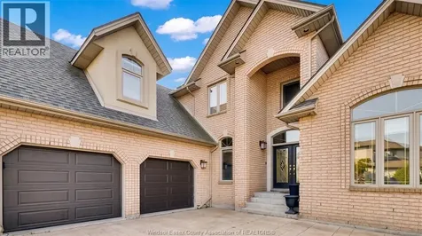 380 Shoreview Circle Windsor ON N8P 1M7