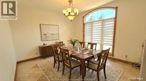 380 Shoreview Circle Windsor ON N8P 1M7