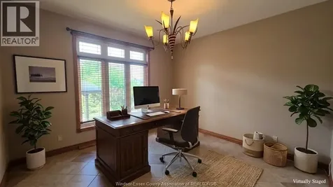 380 Shoreview Circle Windsor ON N8P 1M7