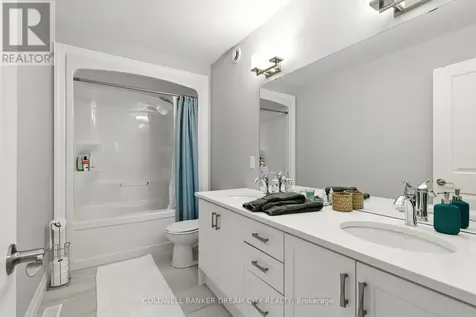 10 Honey Bend St. Thomas ON N5R 0H6