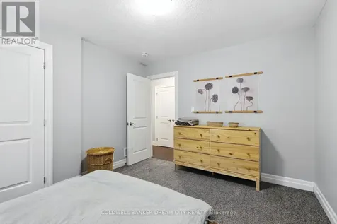 10 Honey Bend St. Thomas ON N5R 0H6