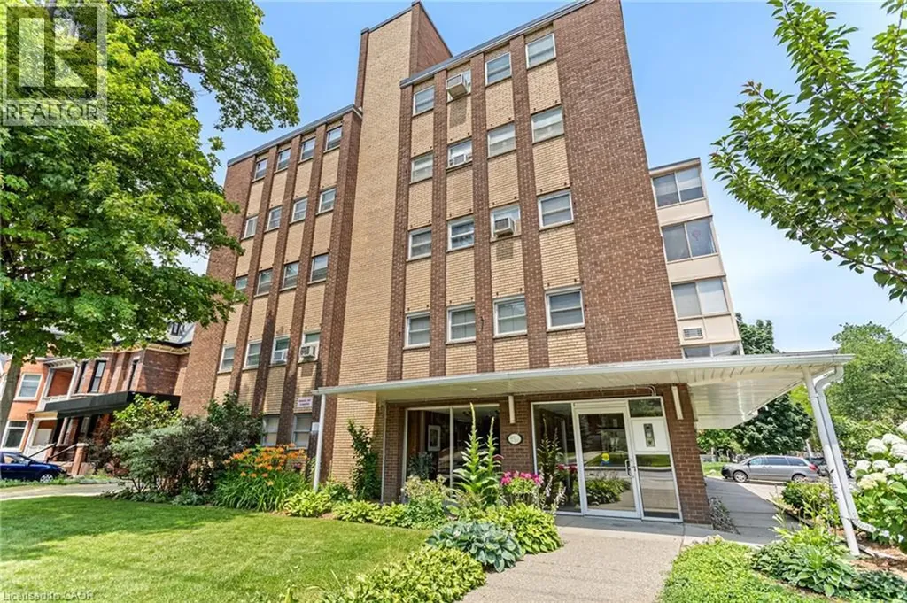 38 Charlton Avenue West Hamilton ON L8P 2C1
