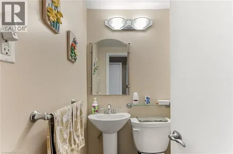 38 Charlton Avenue West Hamilton ON L8P 2C1