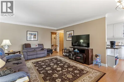 38 Charlton Avenue West Hamilton ON L8P 2C1