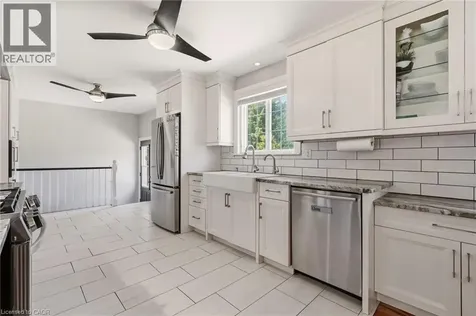 18 Fireside Drive Flamborough ON L8N 2Z7