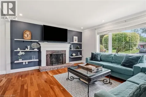 18 Fireside Drive Flamborough ON L8N 2Z7