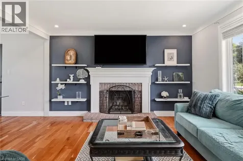 18 Fireside Drive Flamborough ON L8N 2Z7