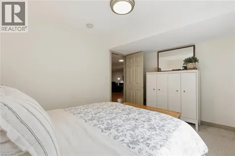68 Hilltop Drive Ayr ON N0B 1E0