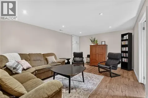 952 Robinson Road Dunnville ON N1A 2W1