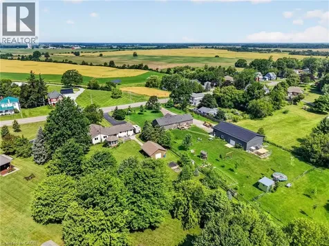 952 Robinson Road Dunnville ON N1A 2W1