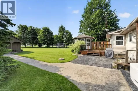 952 Robinson Road Dunnville ON N1A 2W1