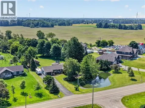 952 Robinson Road Dunnville ON N1A 2W1