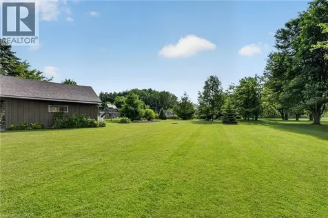 952 Robinson Road Dunnville ON N1A 2W1