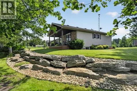 952 Robinson Road Dunnville ON N1A 2W1