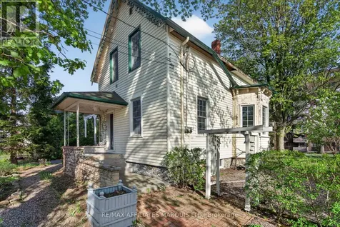 326 Third Street East Cornwall ON K6H 2E4