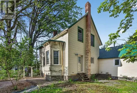 326 Third Street East Cornwall ON K6H 2E4