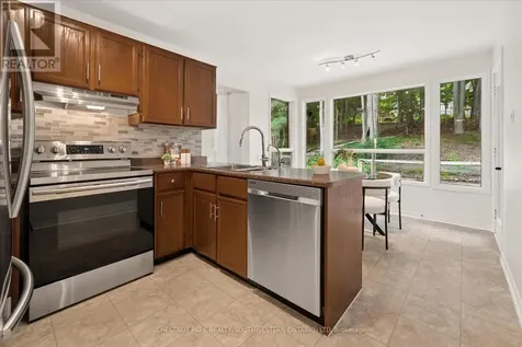 482 Foxhill Place Waterloo ON N2T 1X7