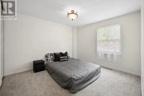 482 Foxhill Place Waterloo ON N2T 1X7