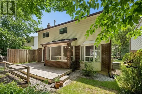 482 Foxhill Place Waterloo ON N2T 1X7