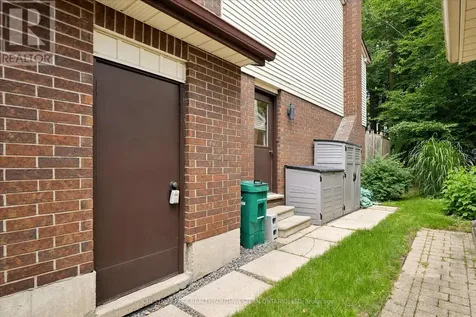 482 Foxhill Place Waterloo ON N2T 1X7