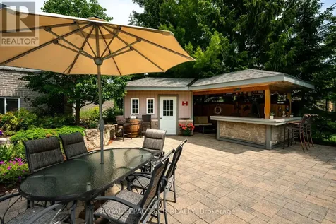 6 Brookhaven Crescent East Garafraxa ON L9W 7L9