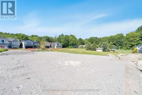 601 Taylor Drive Midland ON L4R 5L9