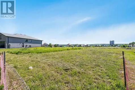 565 Taylor Drive Midland ON L4R 5L9
