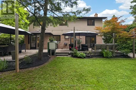 28 Innis Crescent Richmond Hill (mill Pond) ON L4C 5K2
