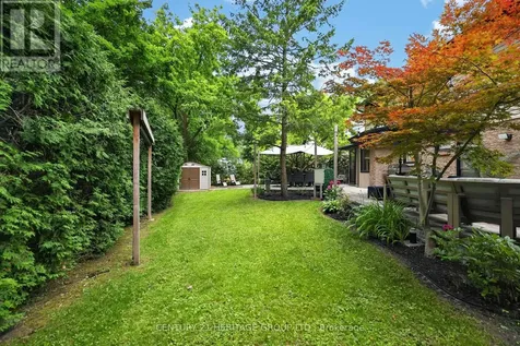 28 Innis Crescent Richmond Hill (mill Pond) ON L4C 5K2