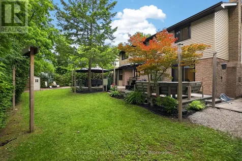 28 Innis Crescent Richmond Hill (mill Pond) ON L4C 5K2