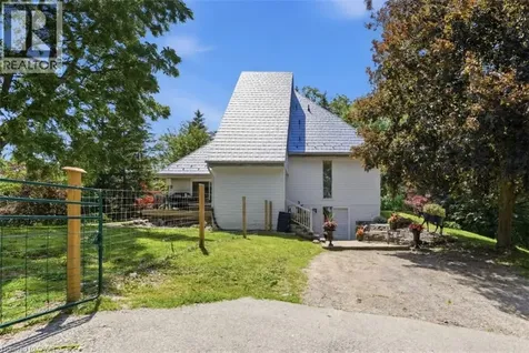 1314 Safari Road Hamilton ON L8B 1A4