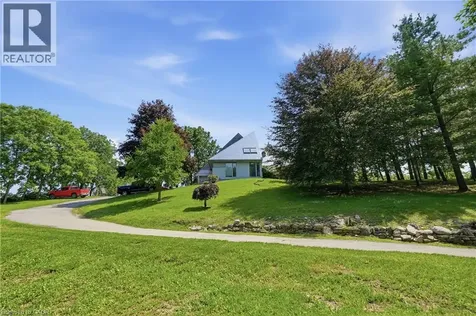 1314 Safari Road Hamilton ON L8B 1A4