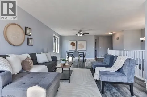 98 Thomas Avenue Brantford ON N3S 7V4