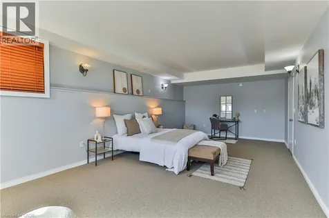98 Thomas Avenue Brantford ON N3S 7V4