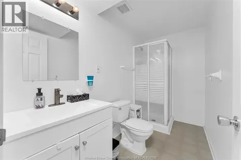 710 Cabana Road East Windsor ON N9G 1A4