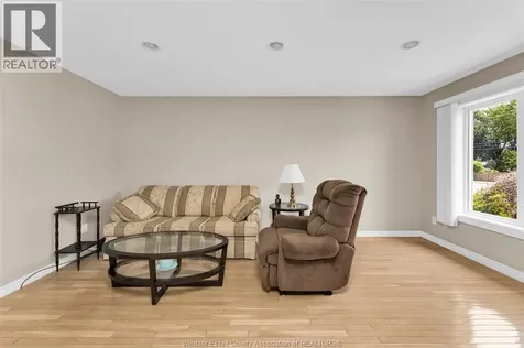 710 Cabana Road East Windsor ON N9G 1A4